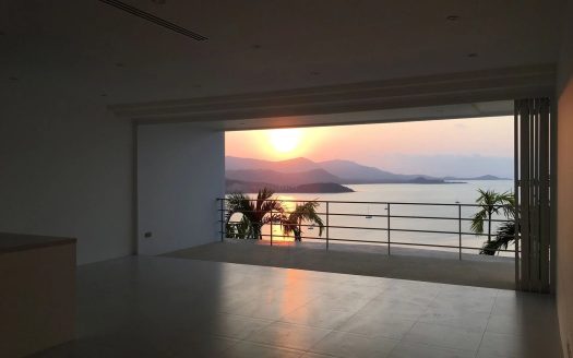 UNIQUE 3 BEDROOM IN BANGRAK, KOH SAMUI