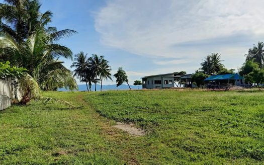 FLAT BEACH FRONT LAND