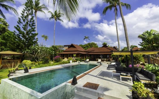 BEAUTIFUL BEACHFRONT VILLA NEAR TONG KRUT